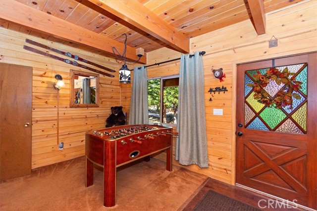 Detail Gallery Image 17 of 42 For 740 Cove Dr, Big Bear Lake,  CA 92315 - 3 Beds | 2 Baths