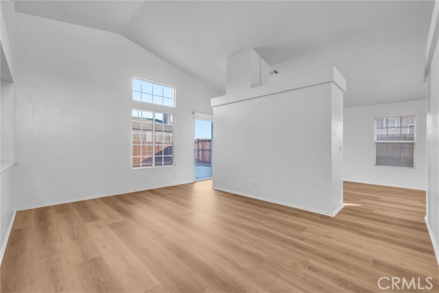 Detail Gallery Image 2 of 19 For 9369 Dragon Tree, Hesperia,  CA 92344 - 4 Beds | 2 Baths