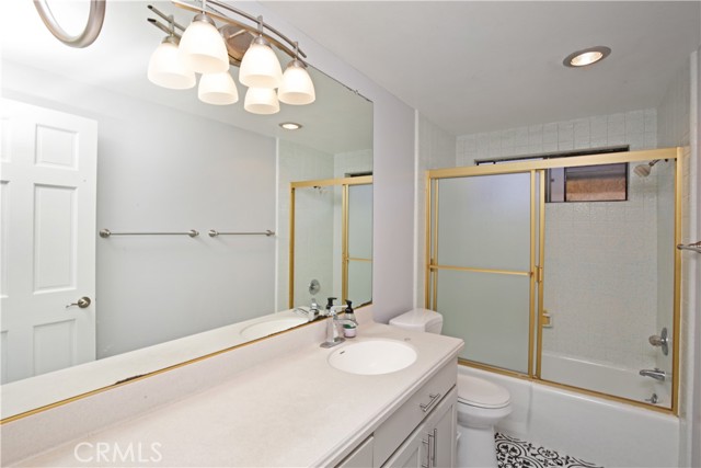 Detail Gallery Image 17 of 41 For 912 W 18th St 3a,  San Pedro,  CA 90731 - 2 Beds | 2 Baths