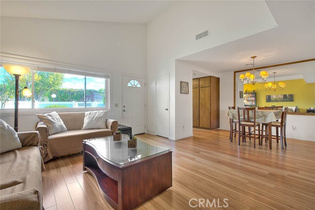 Detail Gallery Image 8 of 45 For 900 W Sierra Madre Ave #131,  Azusa,  CA 91702 - 3 Beds | 2/1 Baths