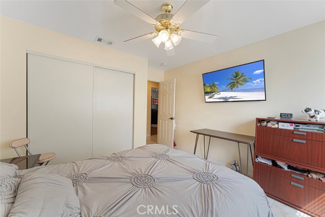 6860 27th Street, Jurupa Valley CA: https://media.crmls.org/medias/3ae48765-34d8-489b-893d-78dc13963902.jpg
