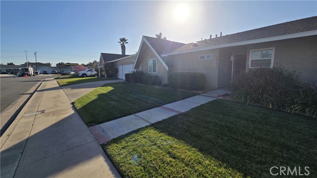 Detail Gallery Image 17 of 17 For 18271 Roberta, Huntington Beach,  CA 92646 - 4 Beds | 2 Baths