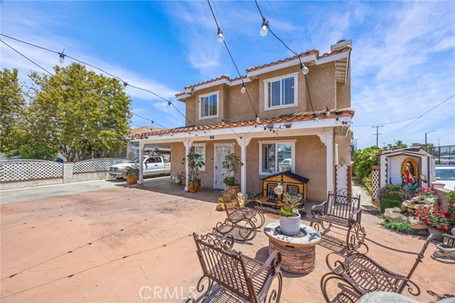Detail Gallery Image 1 of 39 For 1709 S Townsend St, Santa Ana,  CA 92704 - 4 Beds | 2/1 Baths