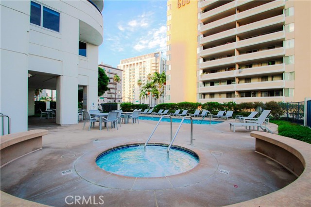 Detail Gallery Image 52 of 57 For 525 E Seaside Way #305,  Long Beach,  CA 90802 - 2 Beds | 1/1 Baths