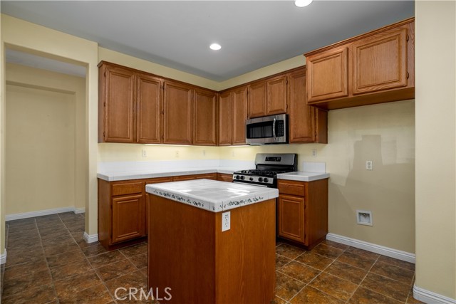 Detail Gallery Image 7 of 61 For 39480 Almaden Cir, Murrieta,  CA 92563 - 3 Beds | 2 Baths