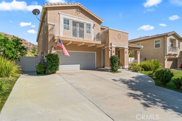 Detail Gallery Image 3 of 63 For 15520 Megan Dr, Canyon Country,  CA 91387 - 5 Beds | 4 Baths