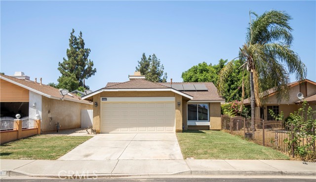 Detail Gallery Image 1 of 1 For 24118 Fawn St, Moreno Valley,  CA 92553 - 2 Beds | 2 Baths