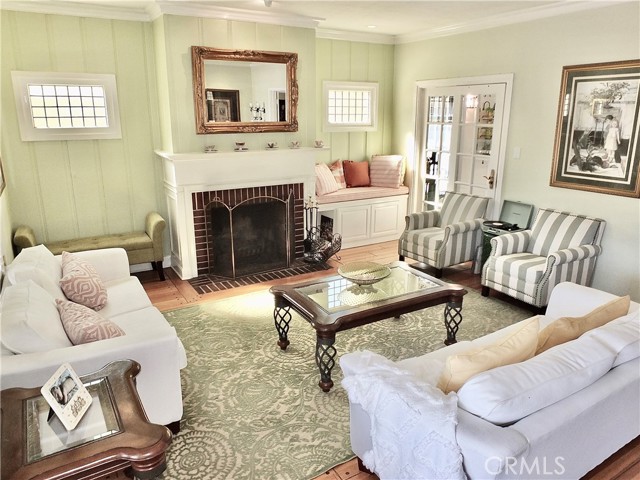 833 Terraine Avenue, Long Beach CA: https://media.crmls.org/medias/3ae6d4ae-e174-4b87-b2a3-fc86cda8b6ad.jpg