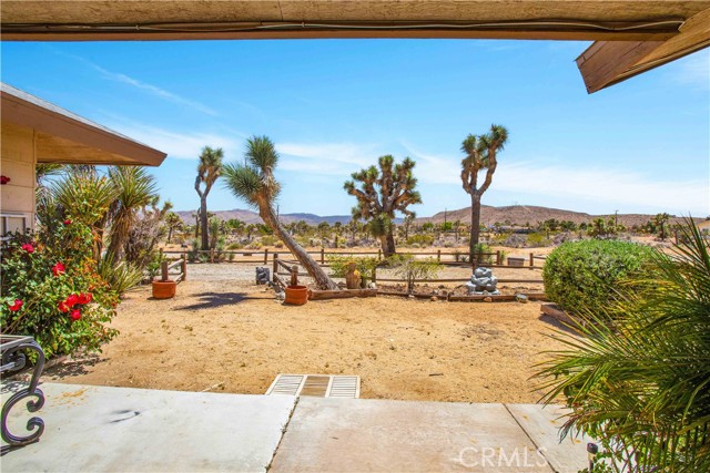 Detail Gallery Image 5 of 48 For 58682 Sun Mesa Dr, Yucca Valley,  CA 92284 - 3 Beds | 2 Baths