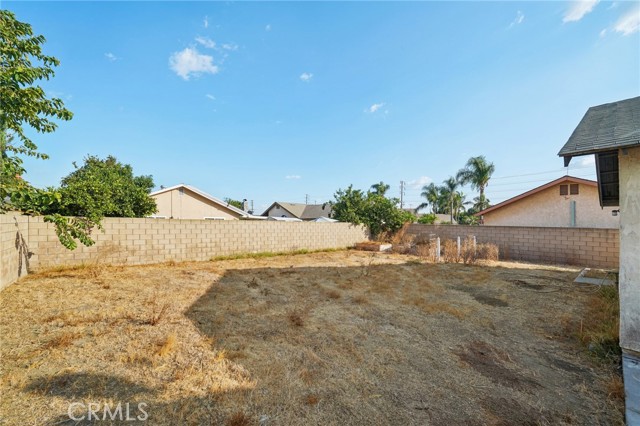 Detail Gallery Image 10 of 13 For 2541 Cherry Pl, Ontario,  CA 91761 - 3 Beds | 2 Baths