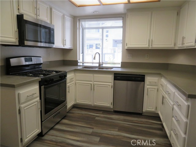 8204 Burgess Place, Rancho Cucamonga CA: https://media.crmls.org/medias/3ae86431-5658-42bb-b498-20951185ebd2.jpg