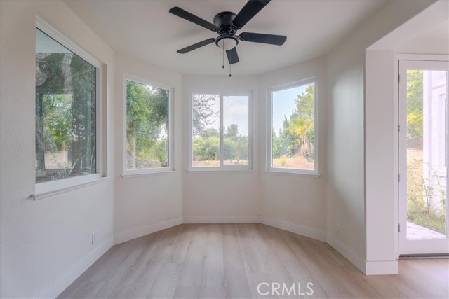 Detail Gallery Image 12 of 55 For 21016 Mendenhall Ct, Topanga,  CA 90290 - 5 Beds | 4/1 Baths