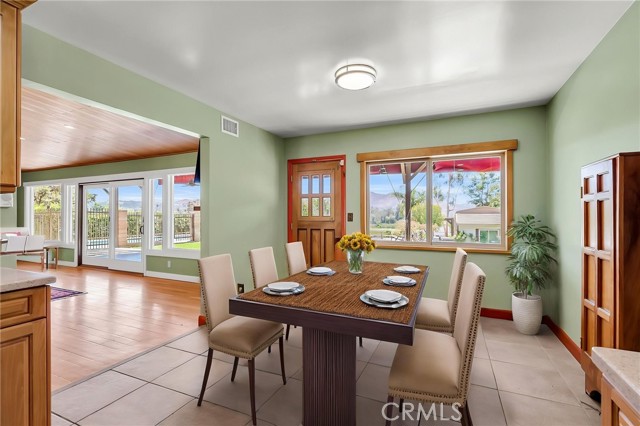 2886 Mcallister Street, Riverside CA: https://media.crmls.org/medias/3ae8df19-72ec-4056-bd85-bc9cbdff95c0.jpg