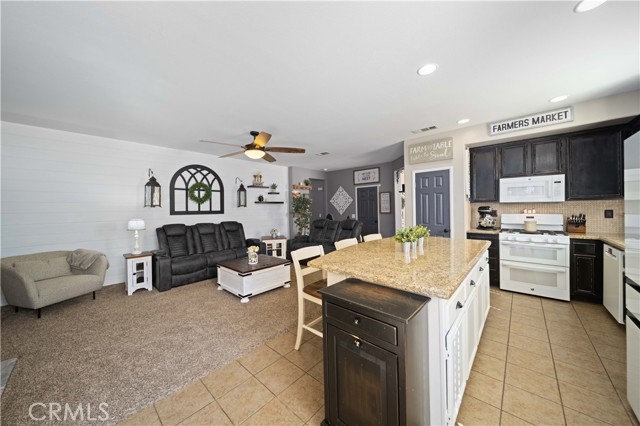 Detail Gallery Image 11 of 34 For 40015 Aliso Ct, Palmdale,  CA 93551 - 3 Beds | 2 Baths