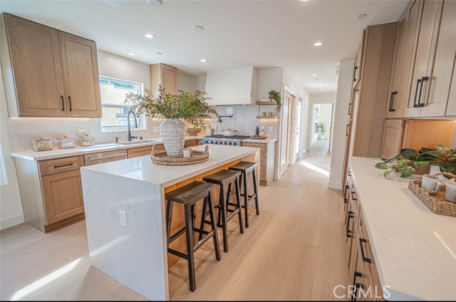 109 S Dunning, Ventura CA: https://media.crmls.org/medias/3ae915c4-642e-47bd-83b6-76f13eaee677.jpg