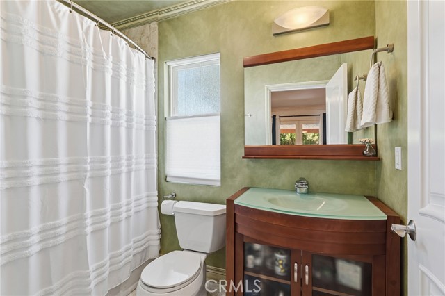 Detail Gallery Image 27 of 36 For 21904 Galvez, Woodland Hills,  CA 91364 - 3 Beds | 3/1 Baths