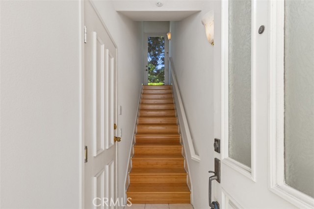 10 Palmieri Aisle, Irvine CA: https://media.crmls.org/medias/3ae967a8-5ce8-4f28-92a2-bf43ea604258.jpg