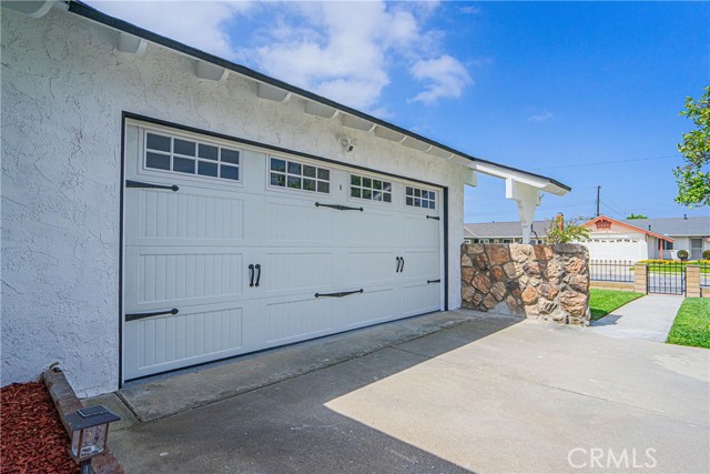 Detail Gallery Image 13 of 36 For 15662 Swan Ln, Huntington Beach,  CA 92649 - 4 Beds | 3 Baths