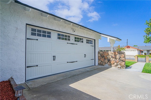 Detail Gallery Image 13 of 36 For 15662 Swan Ln, Huntington Beach,  CA 92649 - 4 Beds | 3 Baths