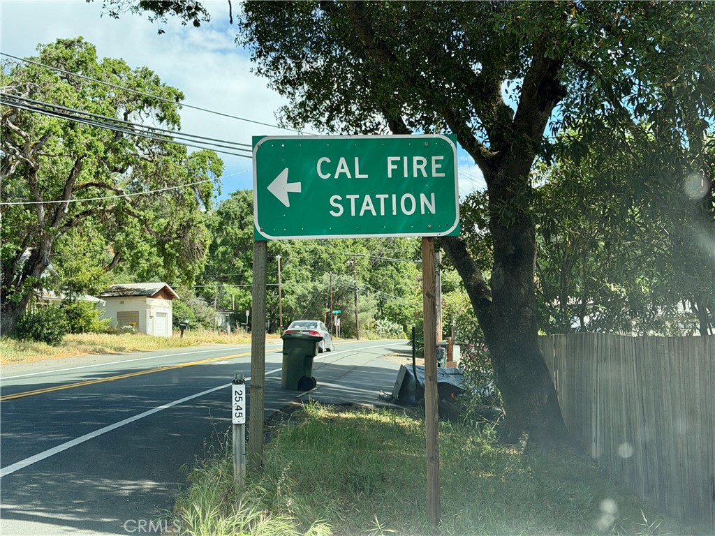 https://media.crmls.org/medias/3ae9aac7-9f2b-47f8-8c0a-85d8ded33f9d.jpg?preset=X-Large