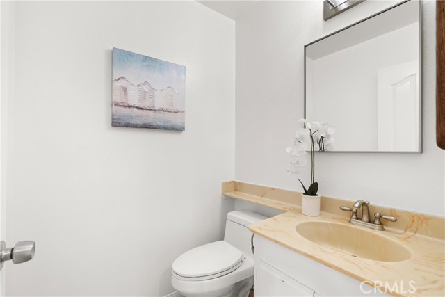Detail Gallery Image 20 of 52 For 21941 Oceanview Ln, Huntington Beach,  CA 92646 - 4 Beds | 2/1 Baths