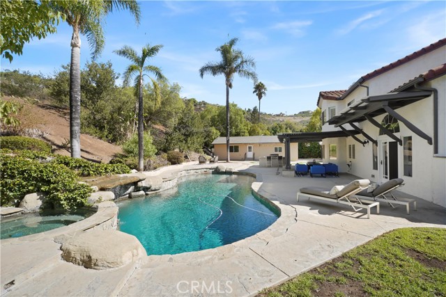 Detail Gallery Image 34 of 45 For 13049 Sunny Ln, Camarillo,  CA 93012 - 3 Beds | 3 Baths