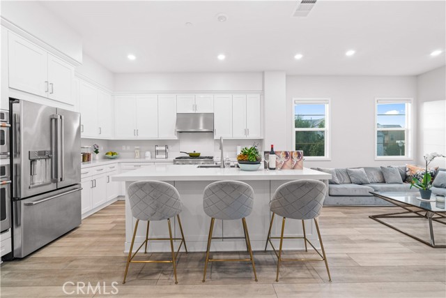 Detail Gallery Image 10 of 46 For 119 Glance, Irvine,  CA 92618 - 3 Beds | 2/1 Baths