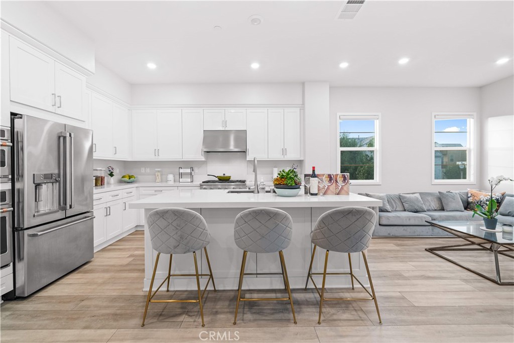 MLS #OC25272346 image #9