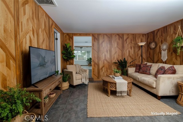 13563 Montague photo 26