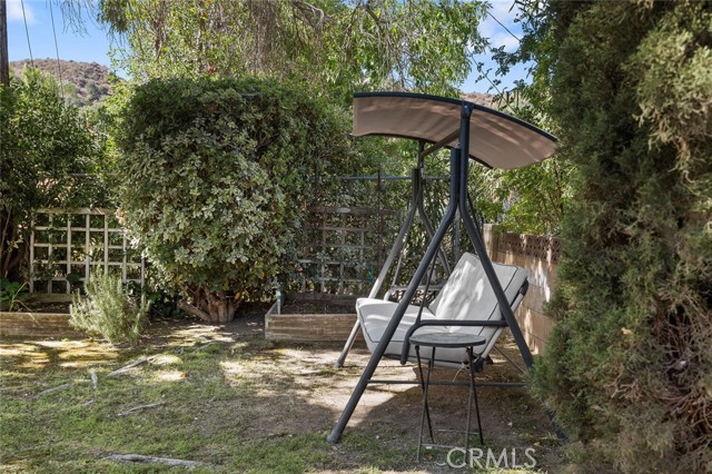 Detail Gallery Image 21 of 22 For 23538 Adamsboro Dr, Newhall,  CA 91321 - 4 Beds | 2 Baths
