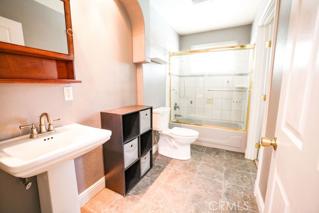 Detail Gallery Image 11 of 24 For 6623 Lessie Ln, Riverside,  CA 92503 - 3 Beds | 1 Baths