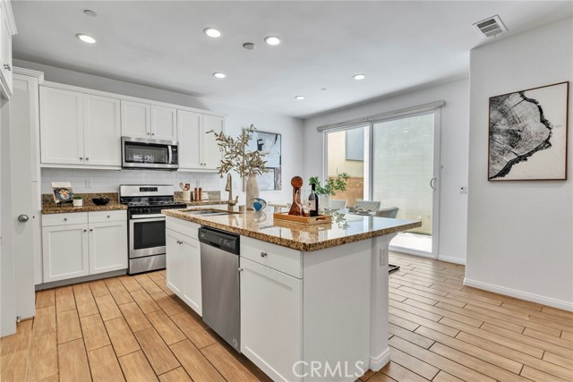10578 Wells Drive, Rancho Cucamonga CA: https://media.crmls.org/medias/3aeee378-85da-4576-b0d3-b3ea961b6d95.jpg