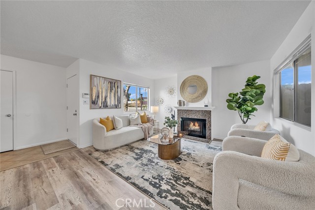 Detail Gallery Image 11 of 34 For 1200 Elm Ave a,  San Gabriel,  CA 91775 - 3 Beds | 2/1 Baths