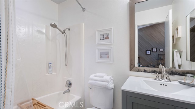 Detail Gallery Image 21 of 31 For 3657 Country Club Dr, Long Beach,  CA 91750 - 2 Beds | 2 Baths