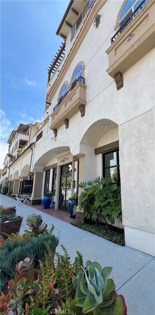 627 Deep Valley Drive, Palos Verdes Peninsula CA: https://media.crmls.org/medias/3aeff851-1f43-4b0a-9134-513b8bf7789b.jpg