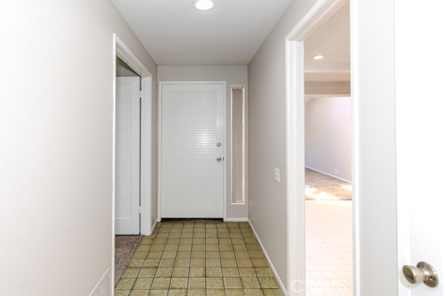 Detail Gallery Image 3 of 67 For 19745 Deep Harbor Dr, Huntington Beach,  CA 92648 - 2 Beds | 2 Baths