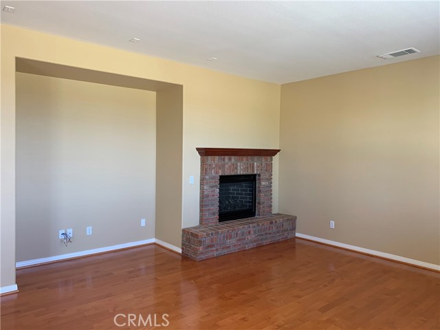 33782 Channel Street, Temecula CA: https://media.crmls.org/medias/3af037e3-1c10-4b29-aef0-a07d9f5c7522.jpg