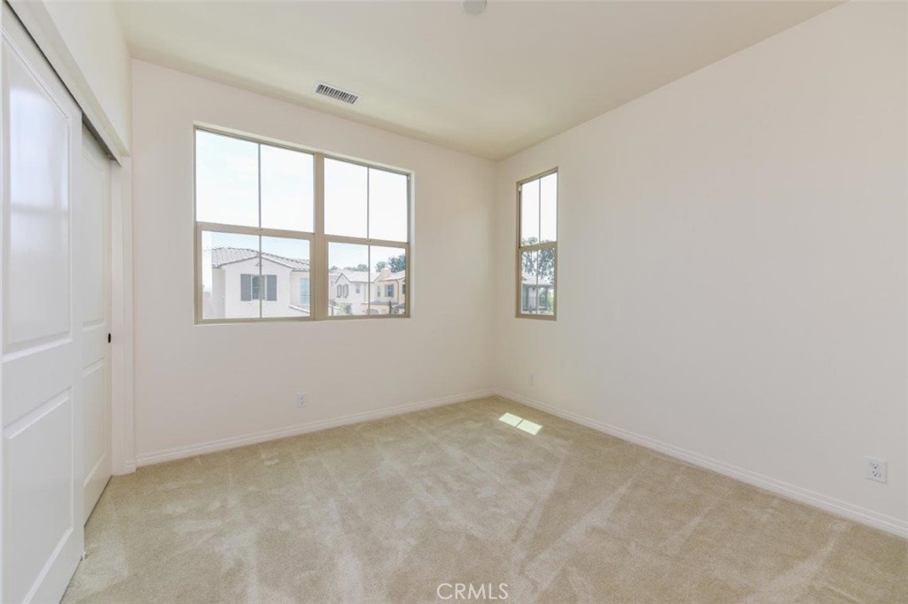 MLS #OC25225555 image #7