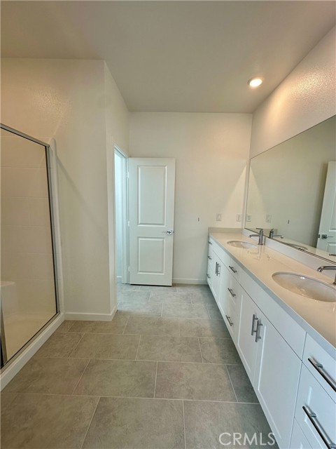 Detail Gallery Image 12 of 18 For 5974 Altyn, Corona,  CA 92880 - 4 Beds | 3/1 Baths