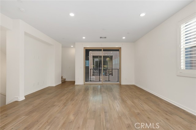 175 Cadence, Irvine CA: https://media.crmls.org/medias/3af22be2-0584-4675-93fb-d90574956d45.jpg