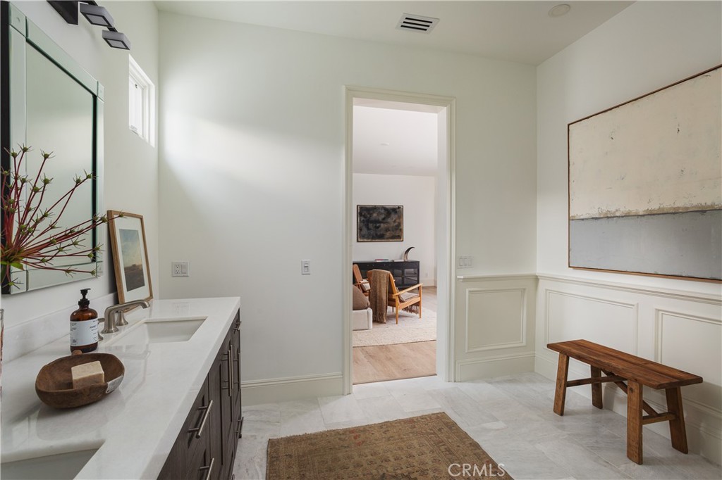 MLS #OC25163593 img 18