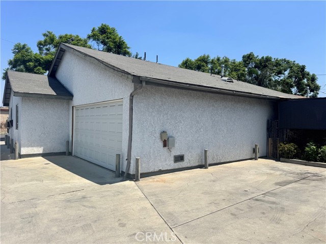 6000 Ludell Street, Bell Gardens CA: https://media.crmls.org/medias/3af2a53f-ad1d-471e-8511-780c9fddf2c3.jpg