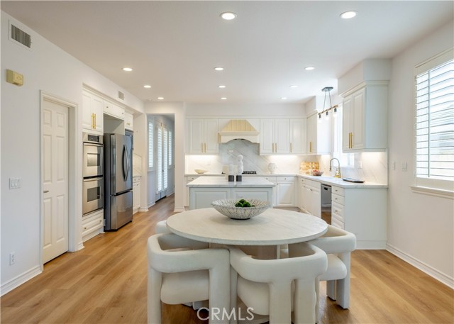 8034 E Portico, Orange CA: https://media.crmls.org/medias/3af32dcc-c583-42c2-8184-dee490086d0a.jpg