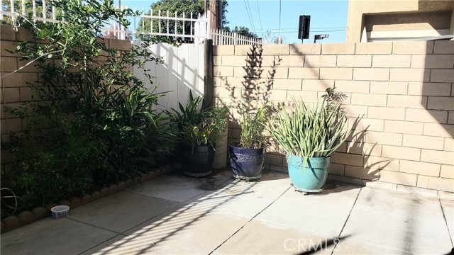 Detail Gallery Image 31 of 32 For 9442 Sylmar Ave #5,  Panorama City,  CA 91402 - 3 Beds | 2/1 Baths