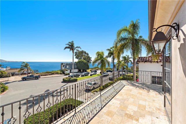 Detail Gallery Image 6 of 71 For 177 Crescent Bay Dr, Laguna Beach,  CA 92651 - 4 Beds | 4/2 Baths