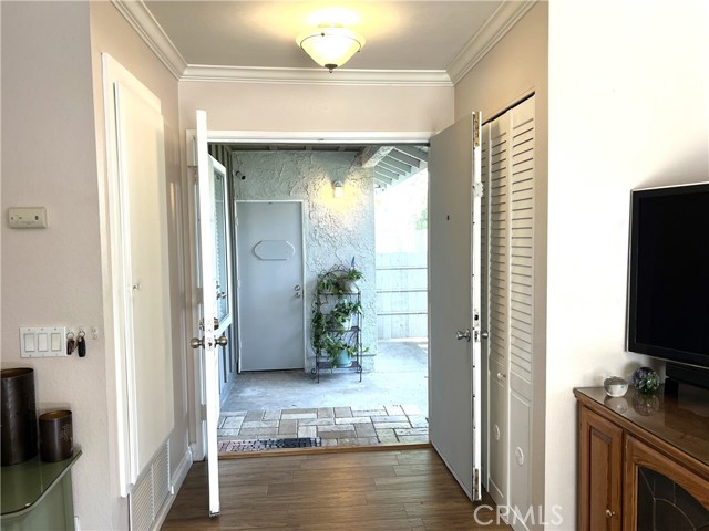 25511 Polaris Lane, Lake Forest CA: https://media.crmls.org/medias/3af4a677-79d7-47f6-9d19-d4acf6151ce0.jpg