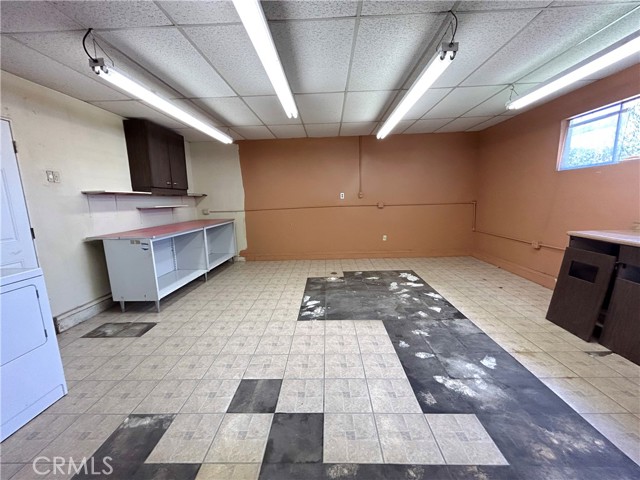 Detail Gallery Image 23 of 36 For 10645 Wolfe Ave, Riverside,  CA 92505 - 3 Beds | 1 Baths
