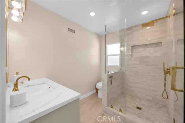 Image 11 of 27 For 2430 Marber  