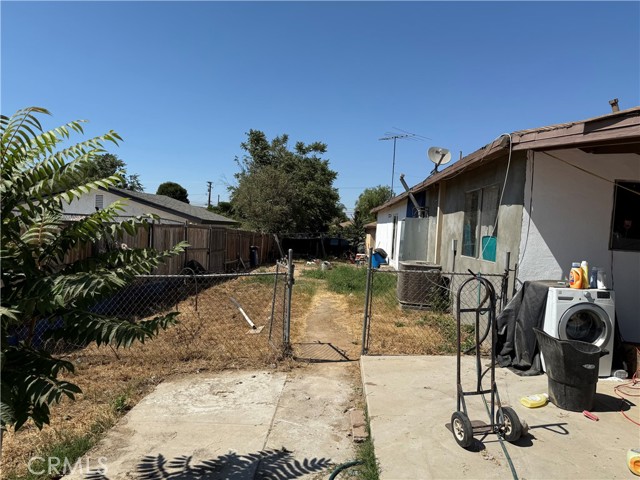 18571 Day Street, Perris CA: https://media.crmls.org/medias/3af618f2-da7f-4b6b-891d-3c4dd3ee22bc.jpg
