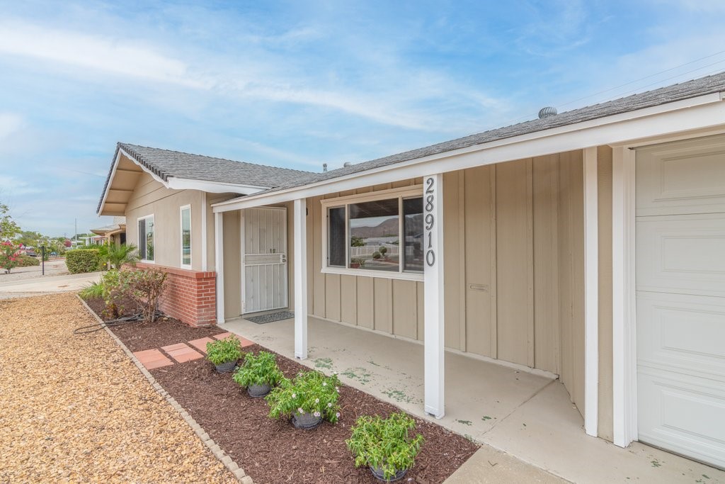 Detail Gallery Image 5 of 37 For 28910 Carmel Rd, Menifee,  CA 92586 - 3 Beds | 2 Baths